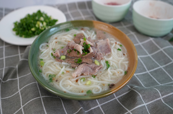 乌兰原味汤粉王培训